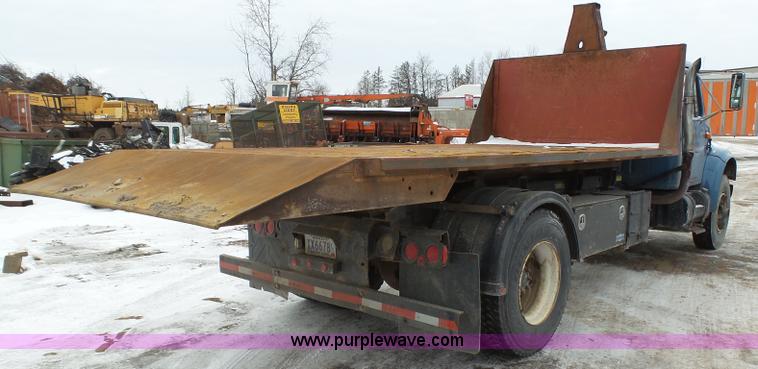 image for item K4570 1993 International 4900 hook bed truck