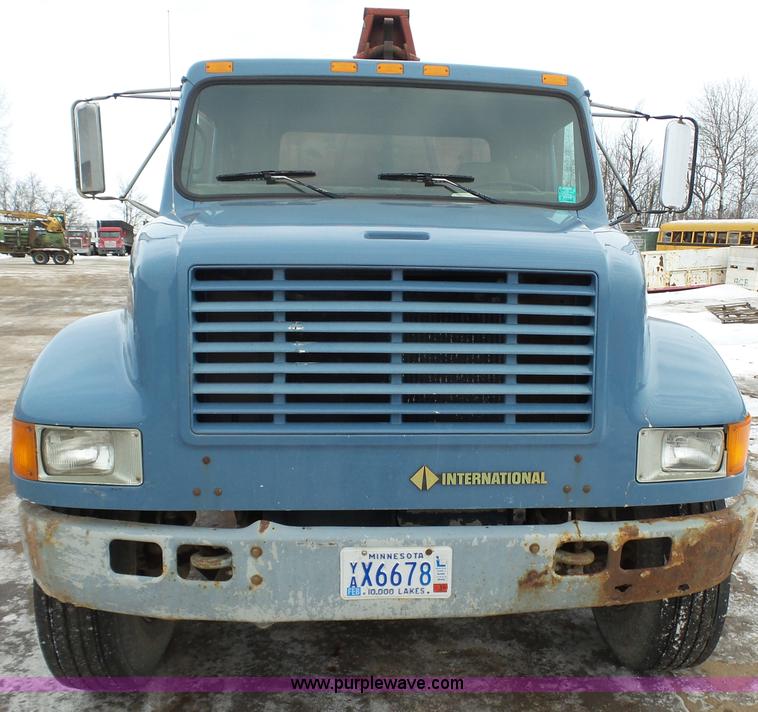 image for item K4570 1993 International 4900 hook bed truck