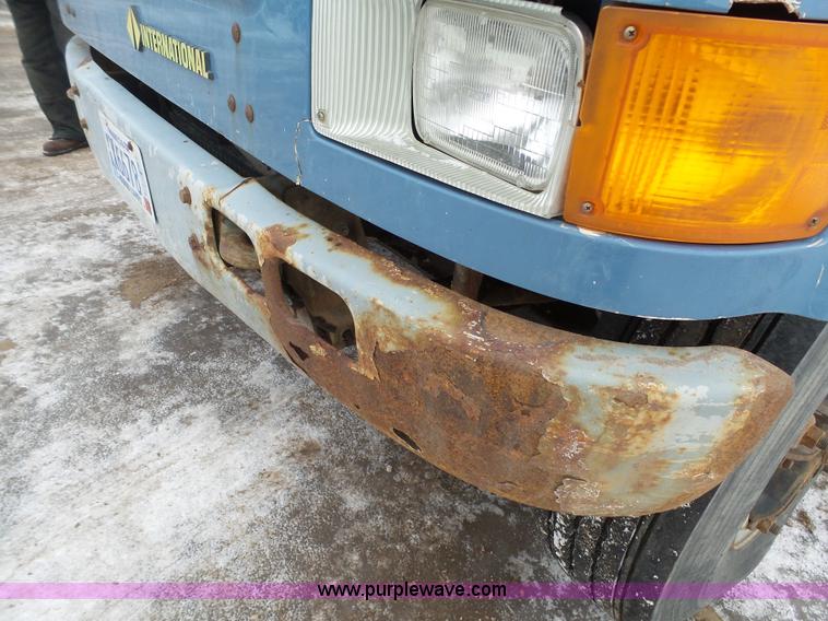 image for item K4570 1993 International 4900 hook bed truck