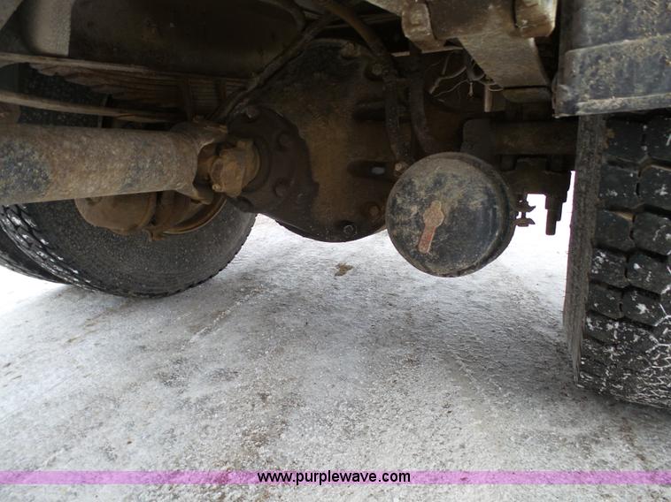 image for item K4570 1993 International 4900 hook bed truck