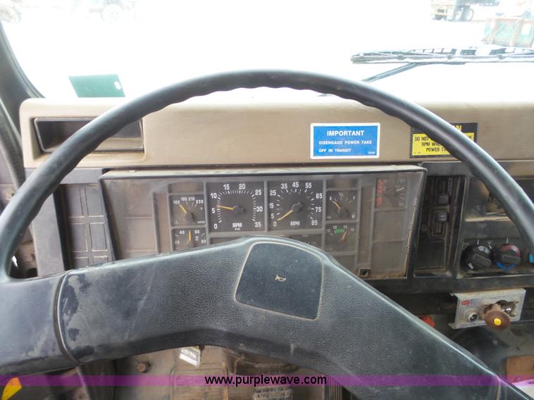 image for item K4570 1993 International 4900 hook bed truck