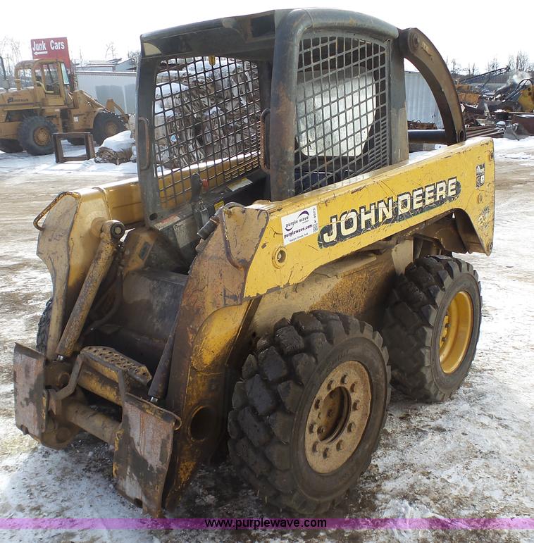 image for item K4573 1999 John Deere 240 skid steer