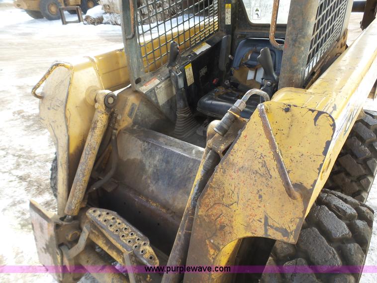 image for item K4573 1999 John Deere 240 skid steer