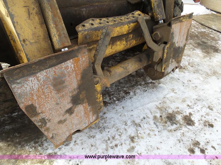 image for item K4573 1999 John Deere 240 skid steer