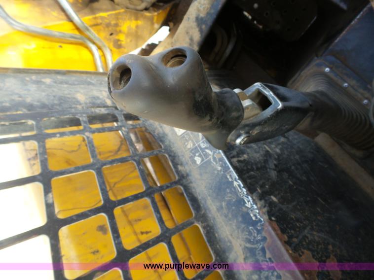 image for item K4573 1999 John Deere 240 skid steer