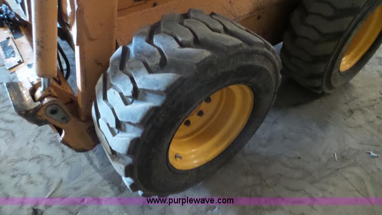 image for item K4574 2008 Case 435 Series 3 skid steer