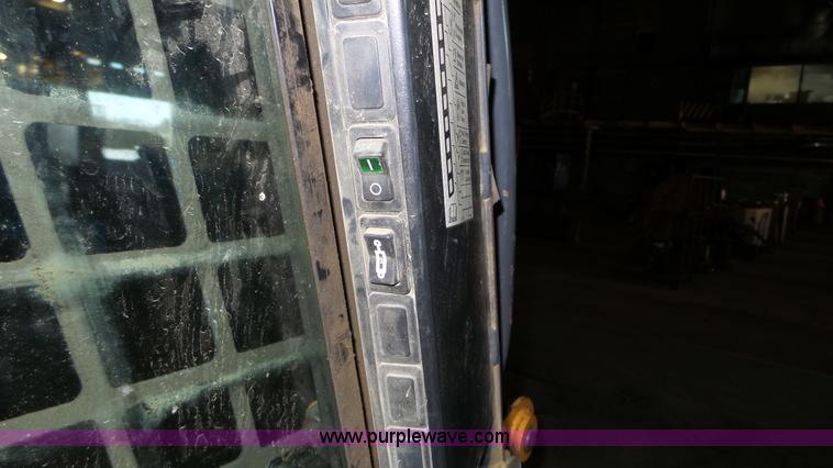 image for item K4574 2008 Case 435 Series 3 skid steer