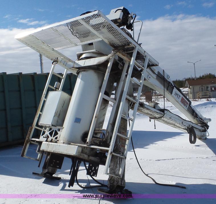 image for item K4577 2000 IMT 16000 Series II crane