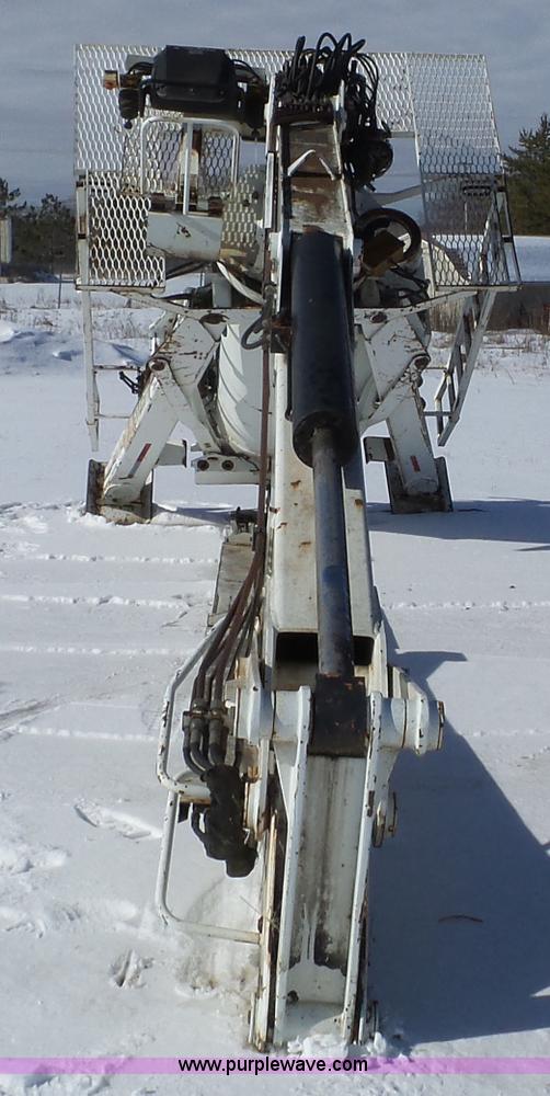 image for item K4578 2000 IMT 16000 Series II crane