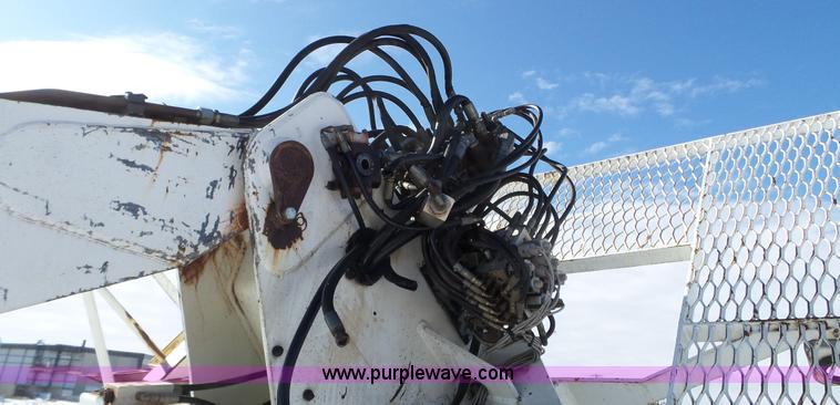 image for item K4578 2000 IMT 16000 Series II crane