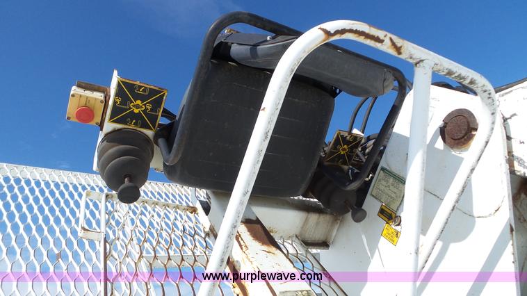 image for item K4578 2000 IMT 16000 Series II crane