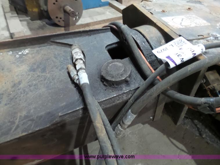 image for item L3979 LaBounty MSD7R skid steer metal shear