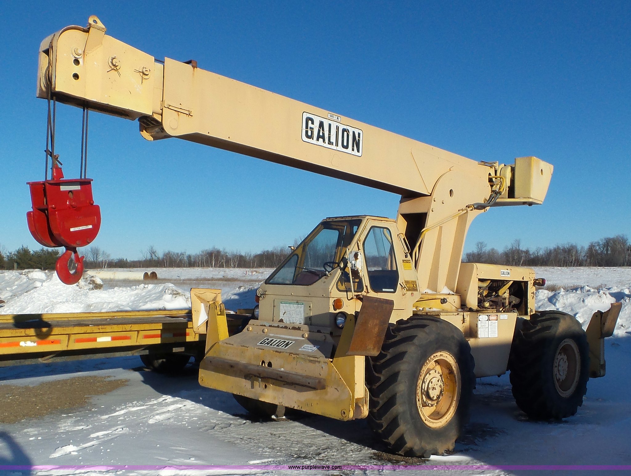 Galion Series A crane in Ironton, MN | Item K4516 sold | Purple Wave