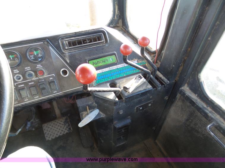 image for item AX9215 Steiger Panther ST310 4WD tractor