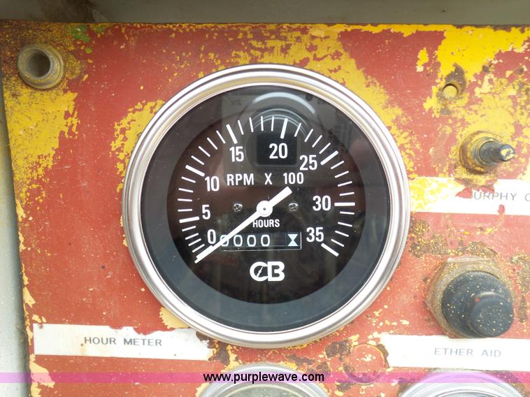 image for item BH9423 1992 HayBuster H-1100E tub grinder