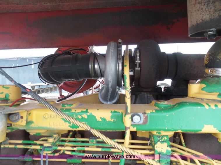 image for item BH9423 1992 HayBuster H-1100E tub grinder