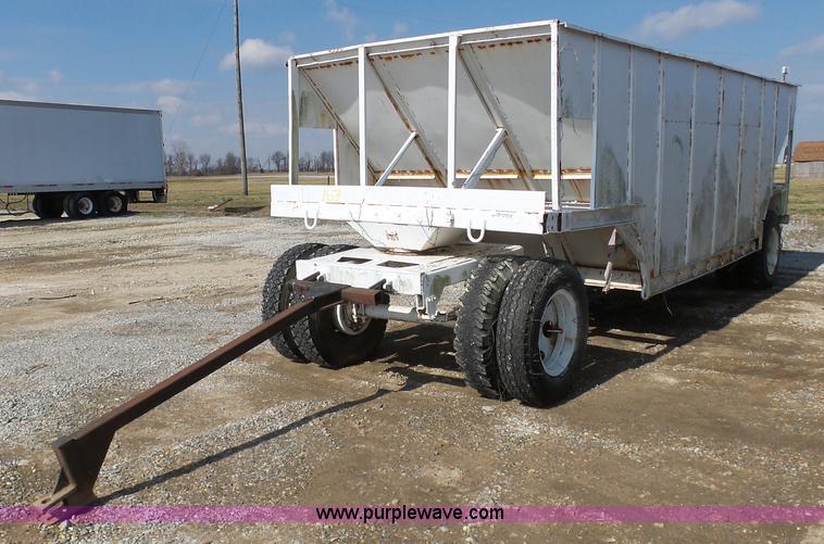 image for item BI9232 Shop built hopper bottom grain cart