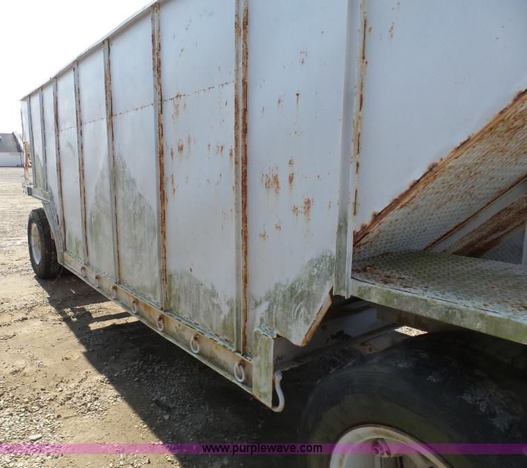 image for item BI9232 Shop built hopper bottom grain cart