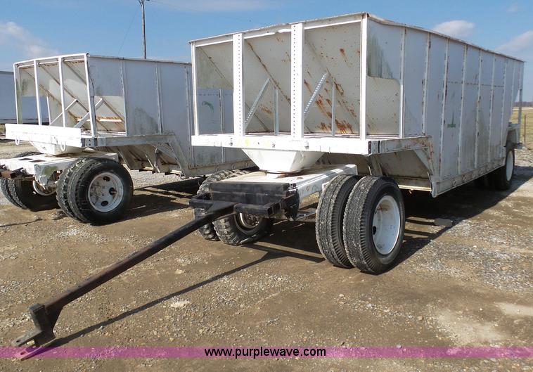 image for item BI9233 Shop built hopper bottom grain cart