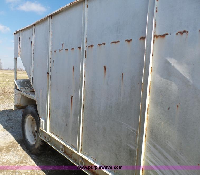 image for item BI9233 Shop built hopper bottom grain cart
