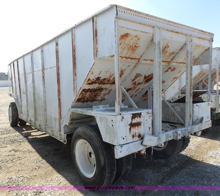 image for item BI9233 Shop built hopper bottom grain cart