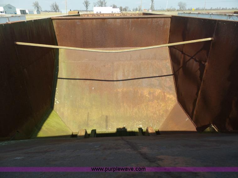 image for item BI9233 Shop built hopper bottom grain cart