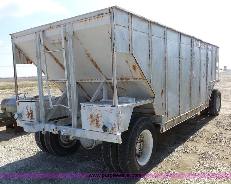 image for item BI9234 Shop built hopper bottom grain cart