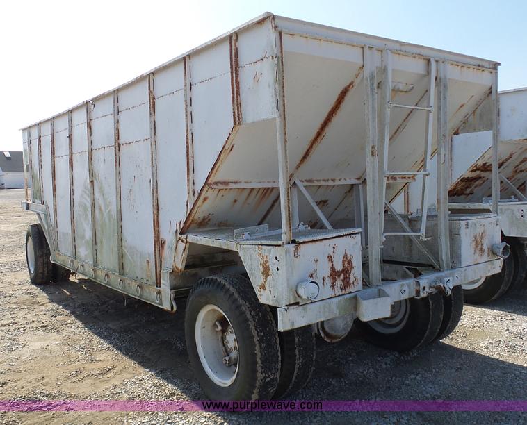 image for item BI9234 Shop built hopper bottom grain cart