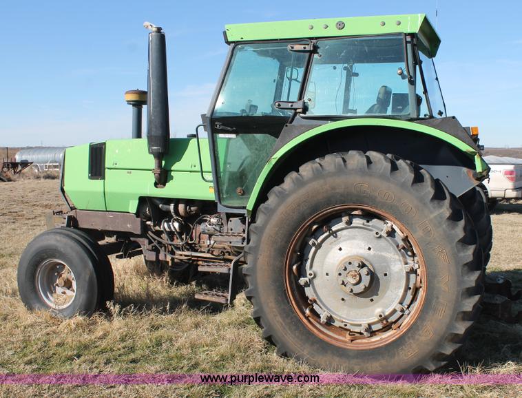 image for item BJ9343 1986 Deutz Allis 7120 tractor