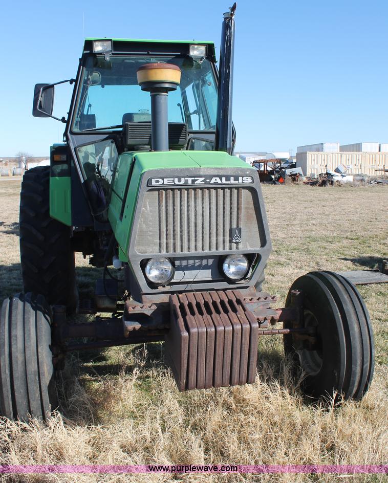 image for item BJ9343 1986 Deutz Allis 7120 tractor