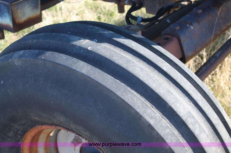 image for item BJ9343 1986 Deutz Allis 7120 tractor