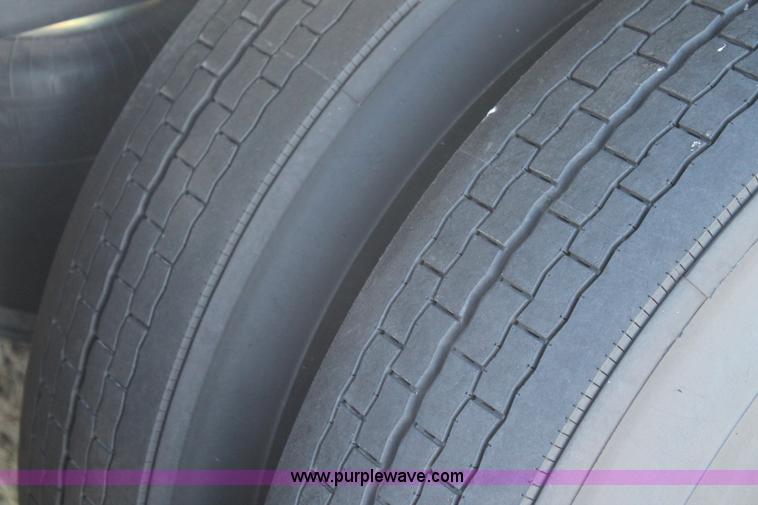 image for item BJ9345 2016 Maurer double hopper bottom trailer