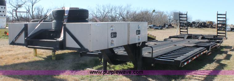 image for item BJ9348 2000 Trailtech combine trailer