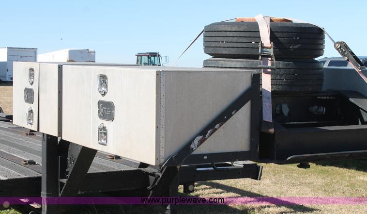 image for item BJ9348 2000 Trailtech combine trailer