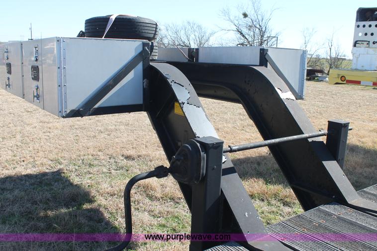 image for item BJ9348 2000 Trailtech combine trailer