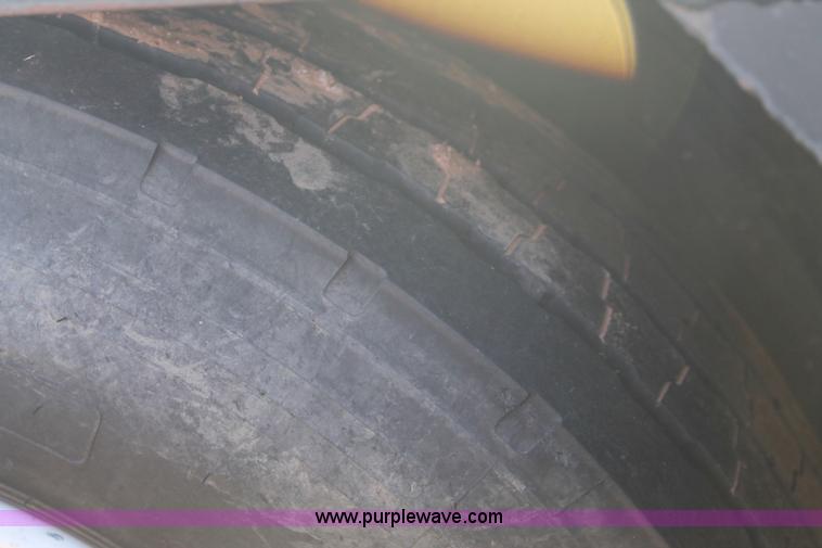 image for item BJ9348 2000 Trailtech combine trailer