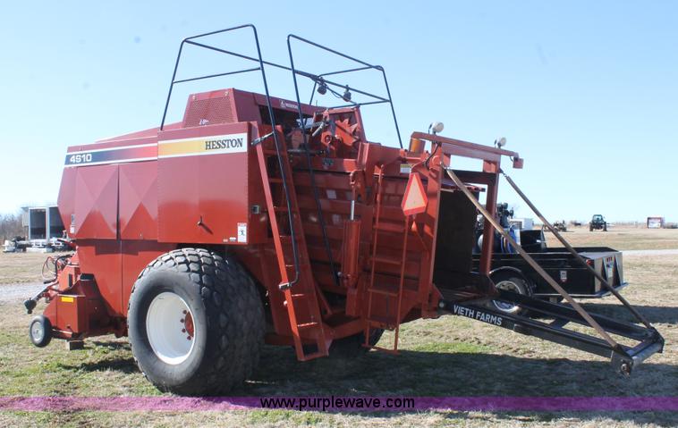 image for item BJ9350 2002 Hesston 4910 square baler
