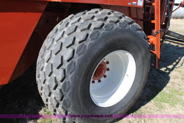 image for item BJ9350 2002 Hesston 4910 square baler