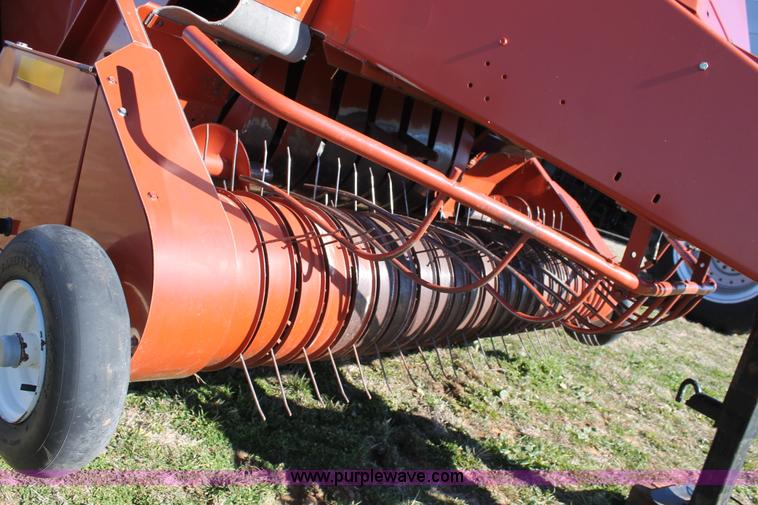 image for item BJ9350 2002 Hesston 4910 square baler