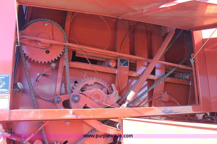 image for item BJ9350 2002 Hesston 4910 square baler