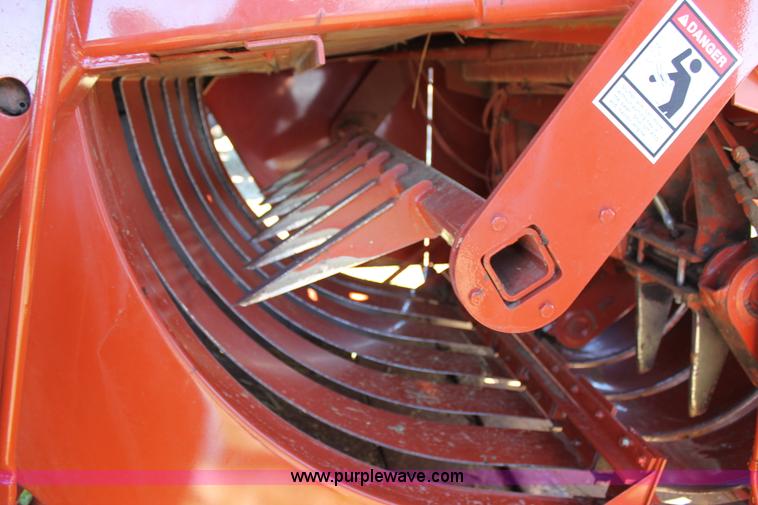 image for item BJ9350 2002 Hesston 4910 square baler