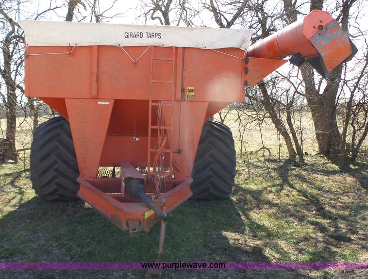 image for item BL9675 UFT 500 grain cart