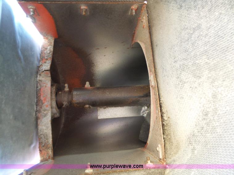 image for item BL9675 UFT 500 grain cart