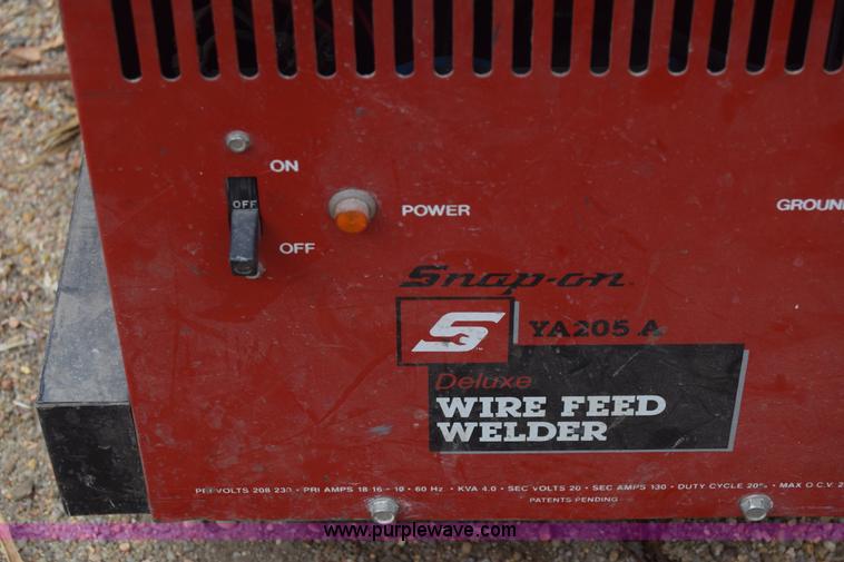 image for item BX9844 Snap-on YA205A mig welder