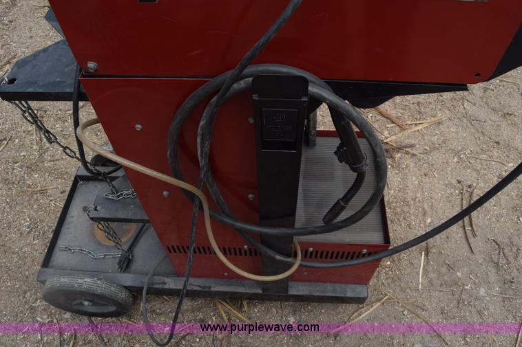 image for item BX9844 Snap-on YA205A mig welder