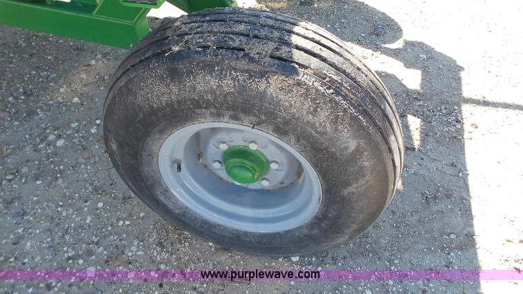 image for item BZ9048 Frontier BP116 bale processor