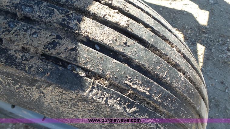 image for item BZ9048 Frontier BP116 bale processor