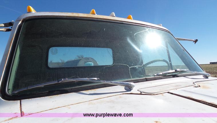 image for item J1269 1967 GMC 7500 truck cab and chassis