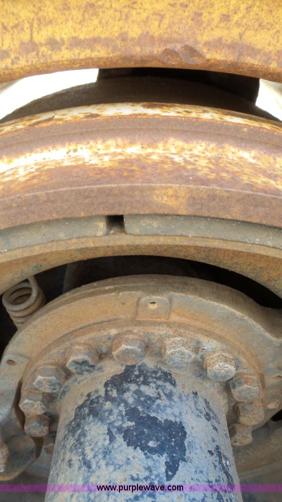 image for item J1269 1967 GMC 7500 truck cab and chassis