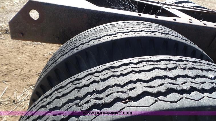 image for item J1269 1967 GMC 7500 truck cab and chassis